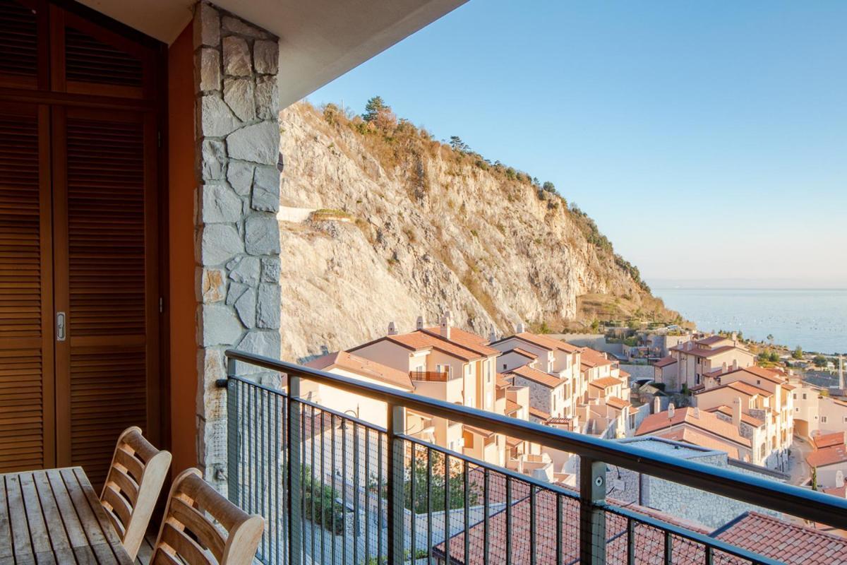 Portopiccolo Avolare Apartments In Borgo - Beach Included Систияна Стая снимка