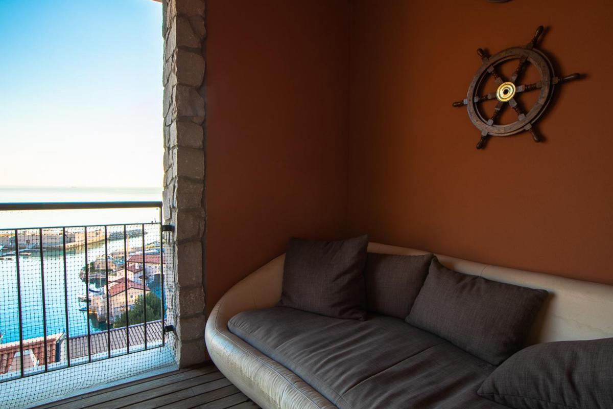 Portopiccolo Avolare Apartments In Borgo - Beach Included Систияна Стая снимка