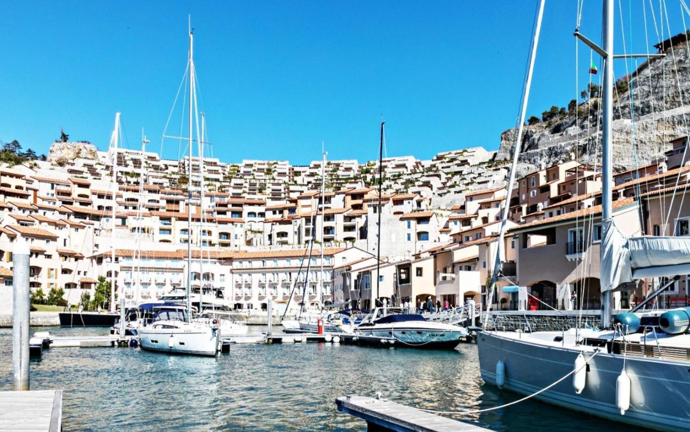 Portopiccolo Avolare Apartments In Borgo - Beach Included Систияна Екстериор снимка