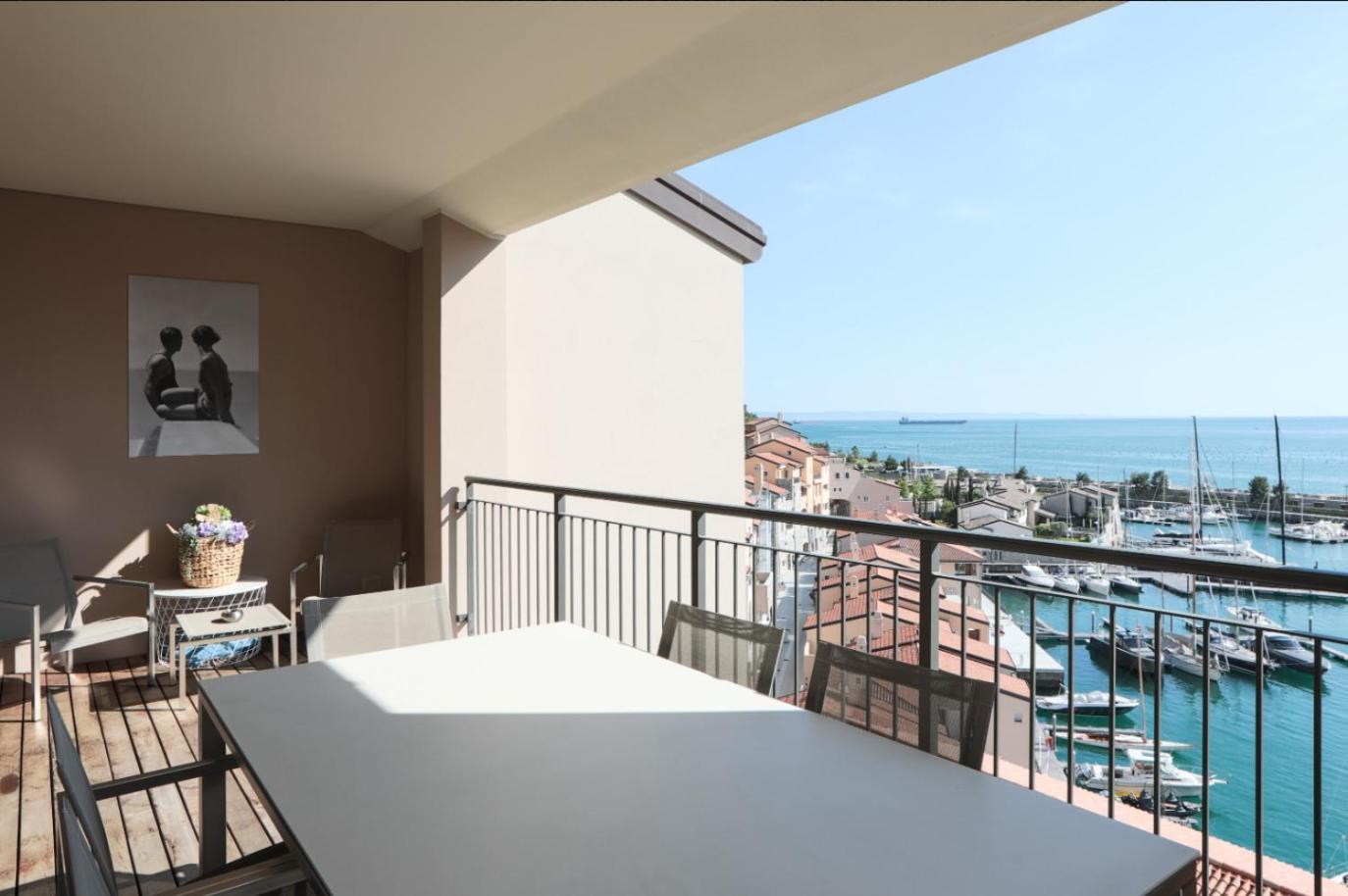 Portopiccolo Avolare Apartments In Borgo - Beach Included Систияна Стая снимка